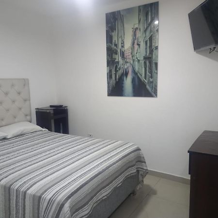 Luxury Suites P. Kennedy Lima Buitenkant foto